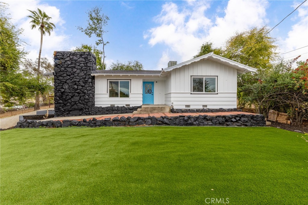 12449 6th, Yucaipa, CA 92399 — photo 1