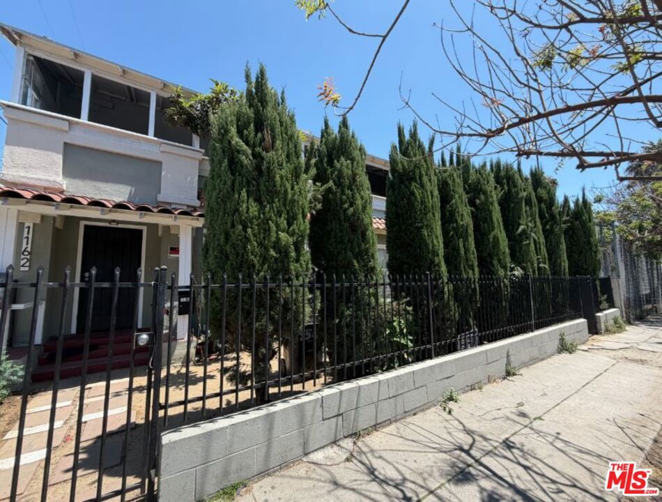 1162 N St Andrews Place, Los Angeles, CA 90038 — photo 1