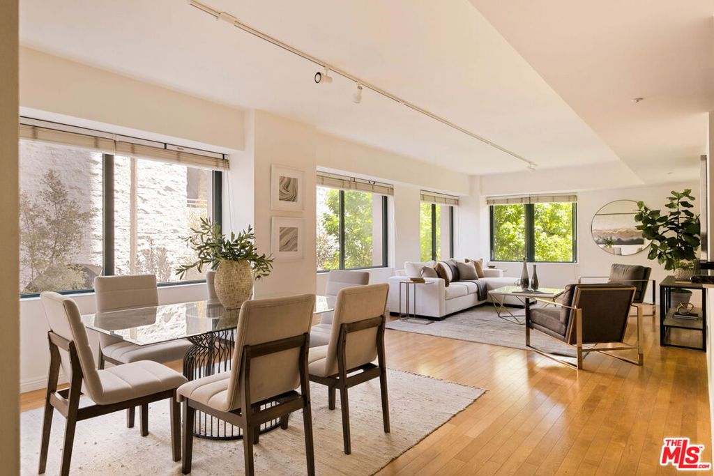 10520 Wilshire Boulevard 303, Los Angeles, CA 90024 — photo 1