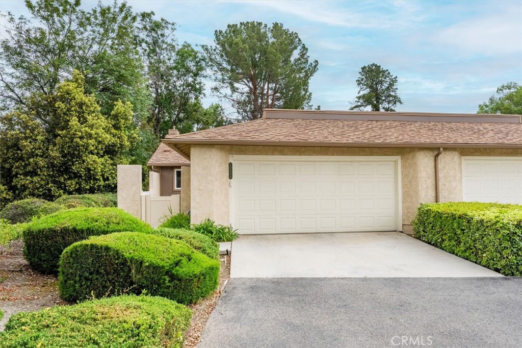 20008 Avenue Of The Oaks, Newhall, CA 91321 — photo 1