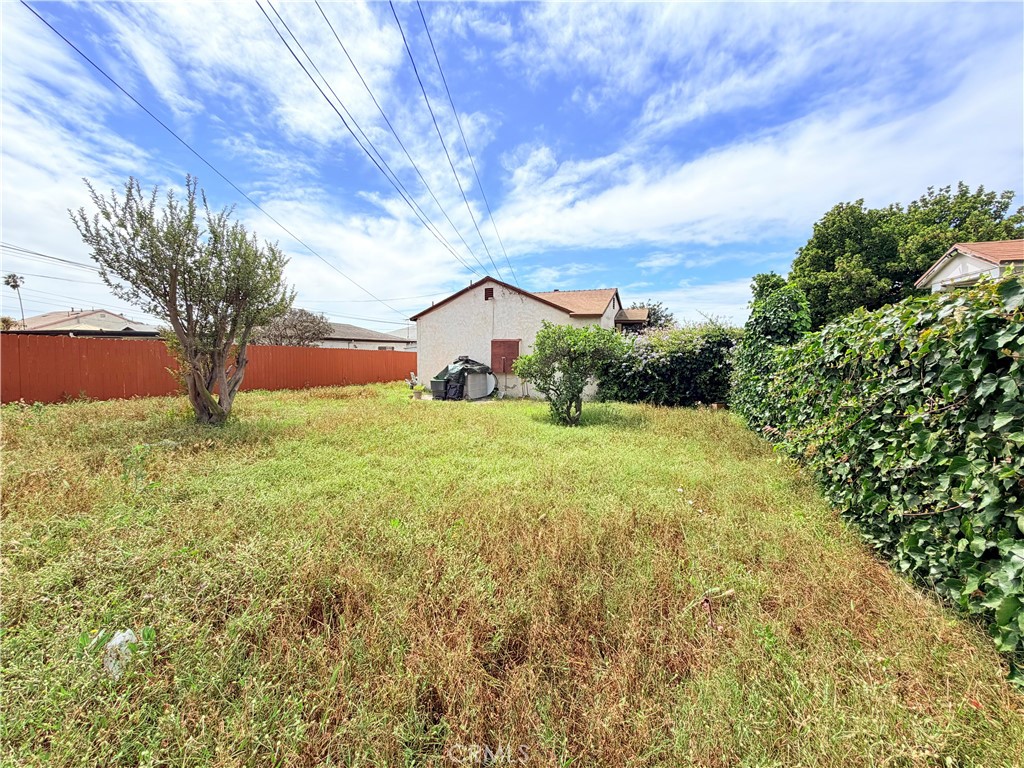 10846 S Manhattan, Los Angeles, CA 90047 — photo 1