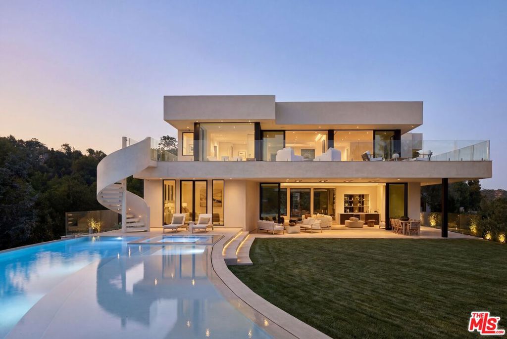 2700 Woodstock Road, Los Angeles, CA 90046 — photo 1