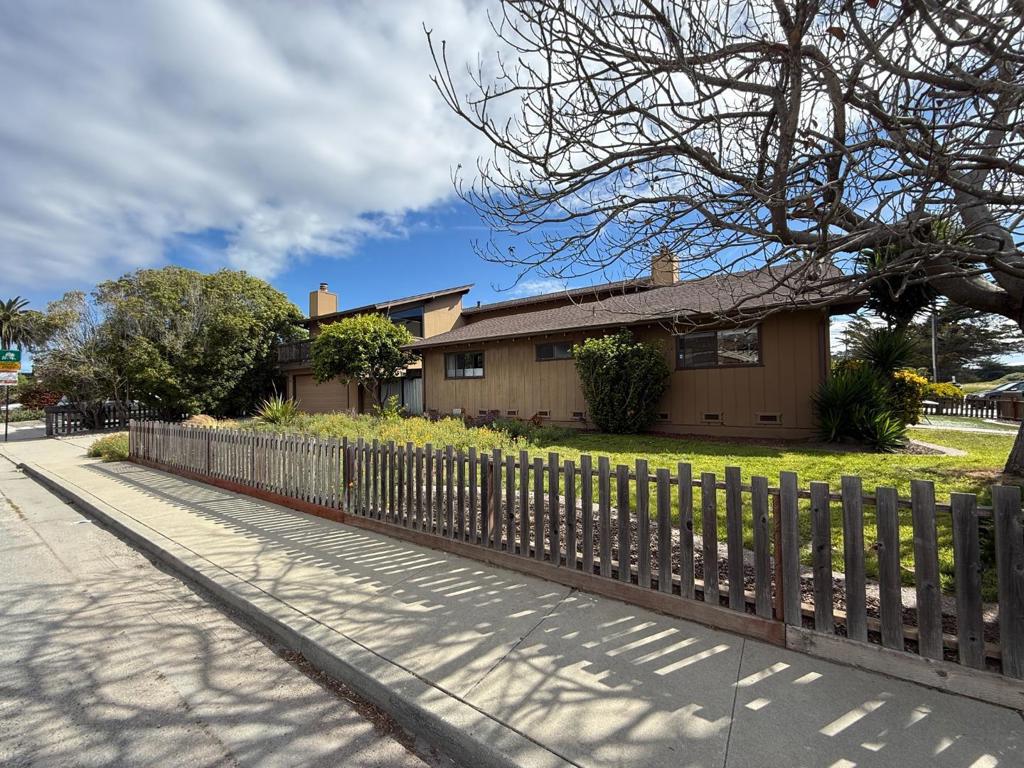300 Columbia Street, Santa Cruz, CA 95060 — photo 1