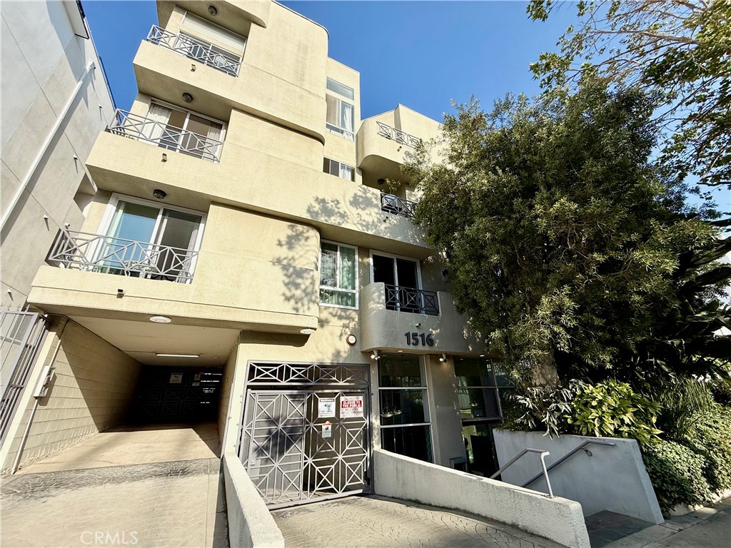 1516 Hi Point 102, Los Angeles, CA 90035 — photo 1