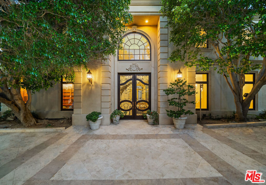 1700 Green Acres Drive, Beverly Hills, CA 90210 — photo 1