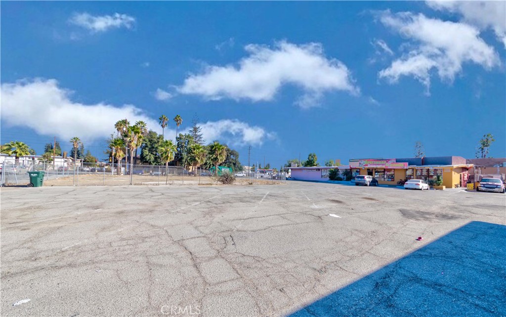 777 Indian Hill Boulevard, Pomona, CA 91767 — photo 1