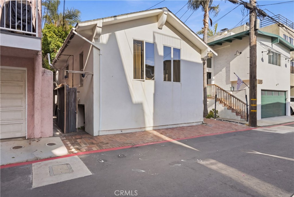 518 Bayview Drive, Hermosa Beach, CA 90254 — photo 1