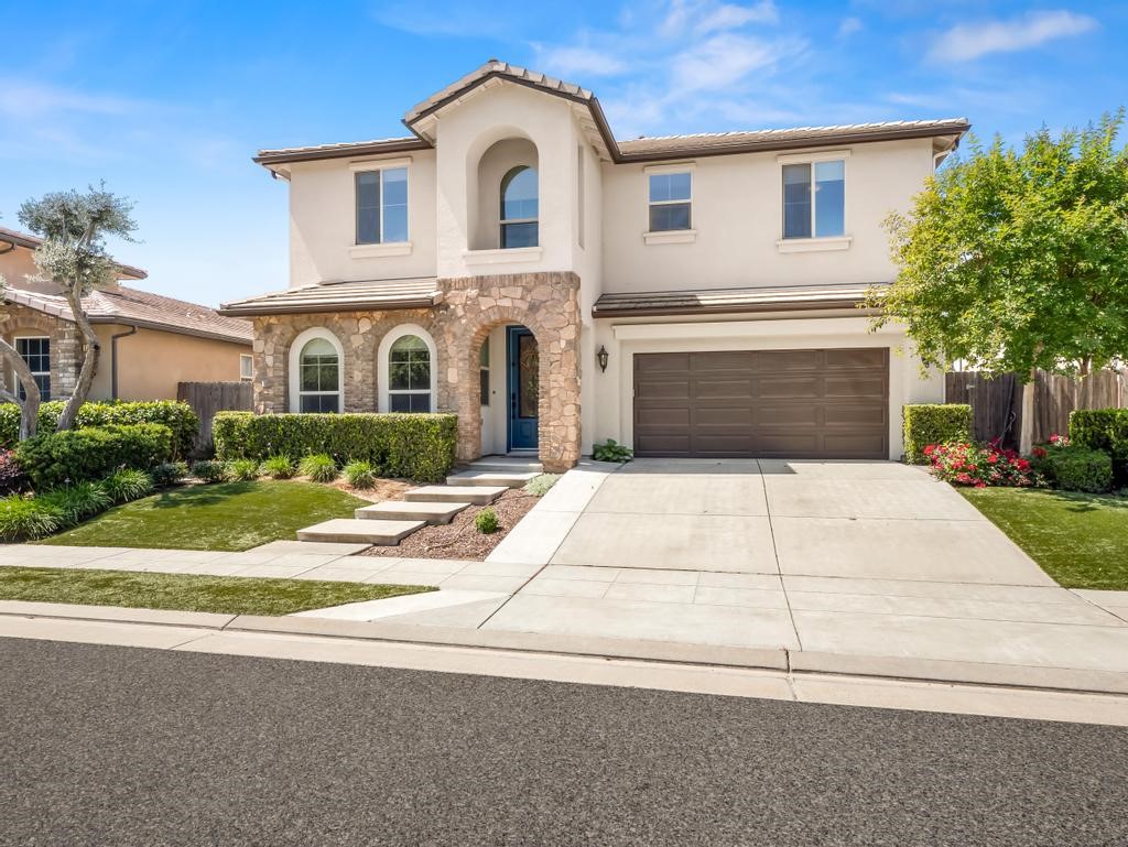 1229 E Via Roma, Fresno, CA 93730 — photo 1