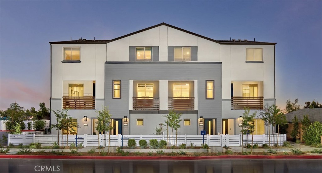 1308 W North Pinecrest Paseo