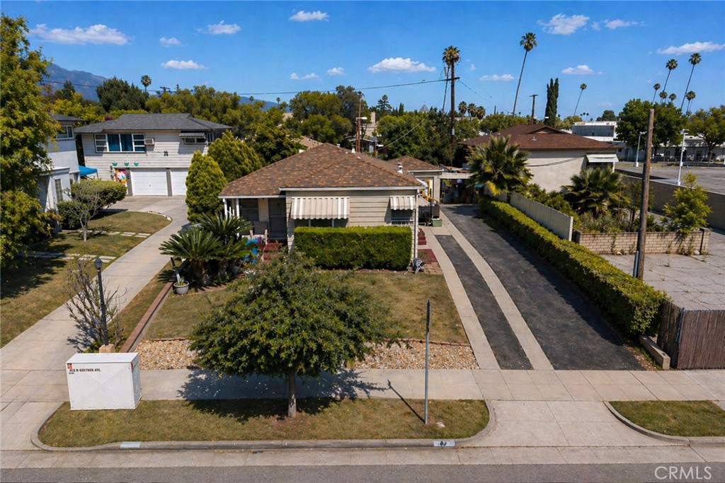 44 N Berkeley Avenue, Pasadena, CA 91107 — photo 1