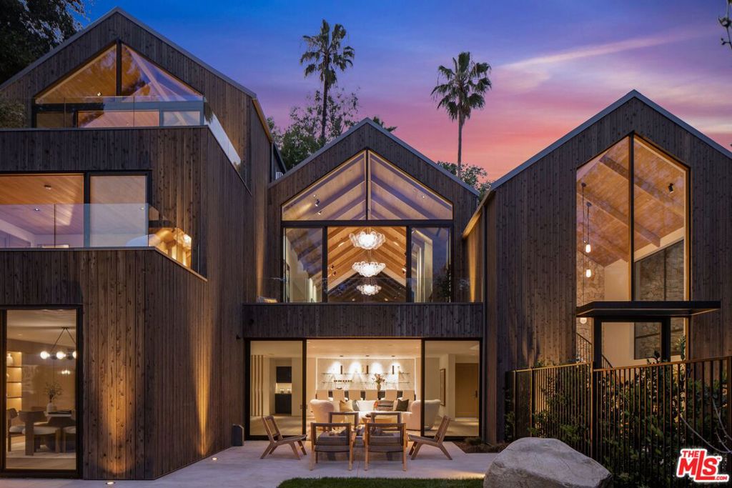 12309 Viewcrest Road, Studio City, CA 91604 — photo 1