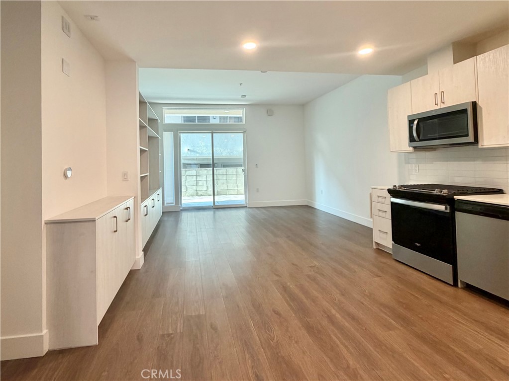 709 E Walnut Street 222, Pasadena, CA 91101 — photo 1