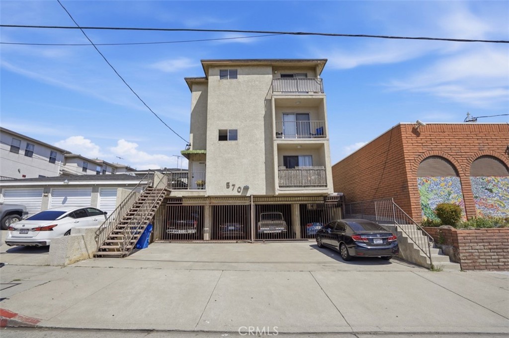 570 W 8th, San Pedro, CA 90731 — photo 1