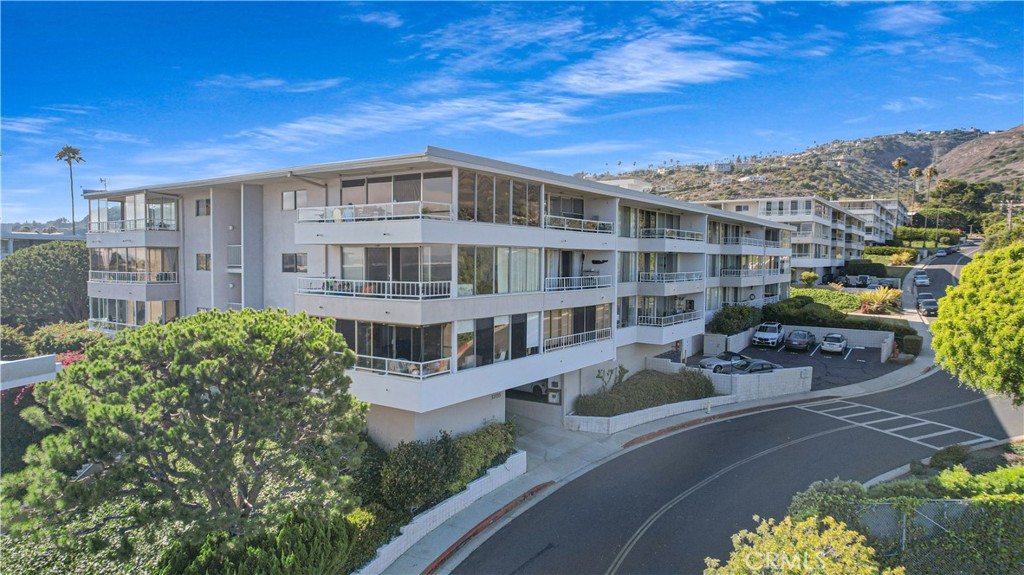 32735 Seagate Drive 108, Rancho Palos Verdes, CA 90275 — photo 1