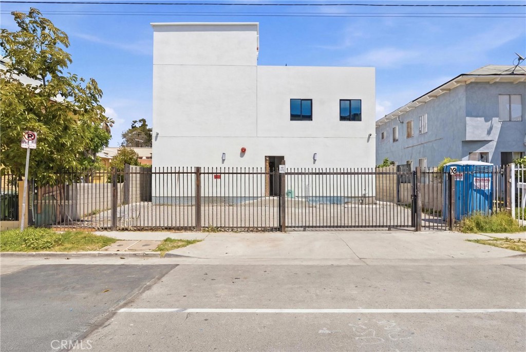 1009 E 29th Street, Los Angeles, CA 90011 — photo 1