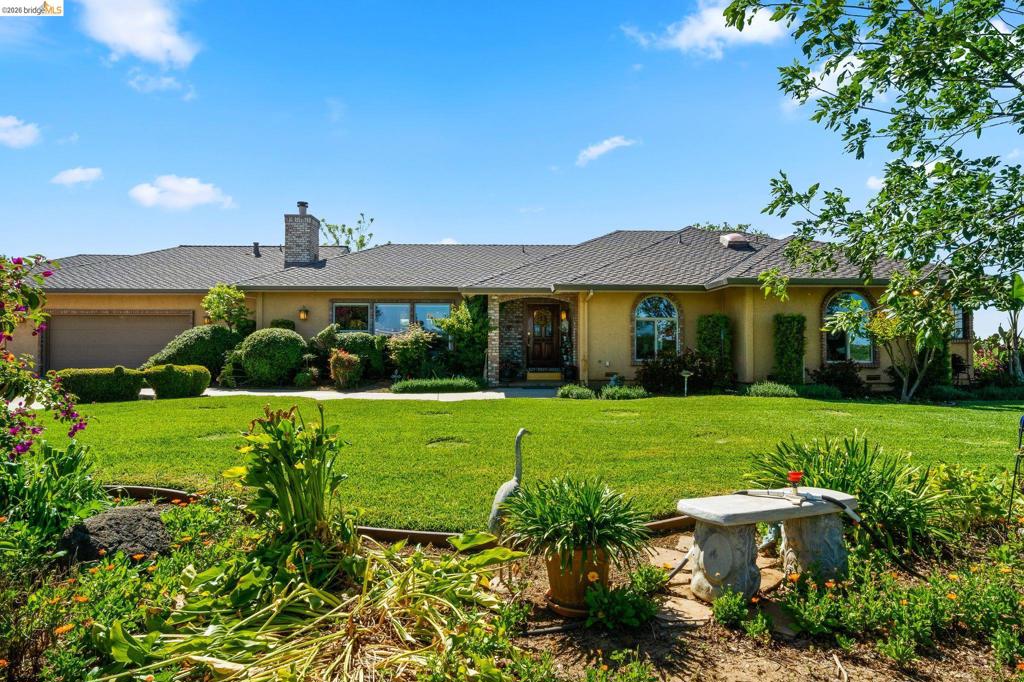 2445 Taylor Ln, Byron, CA 94514 — photo 1