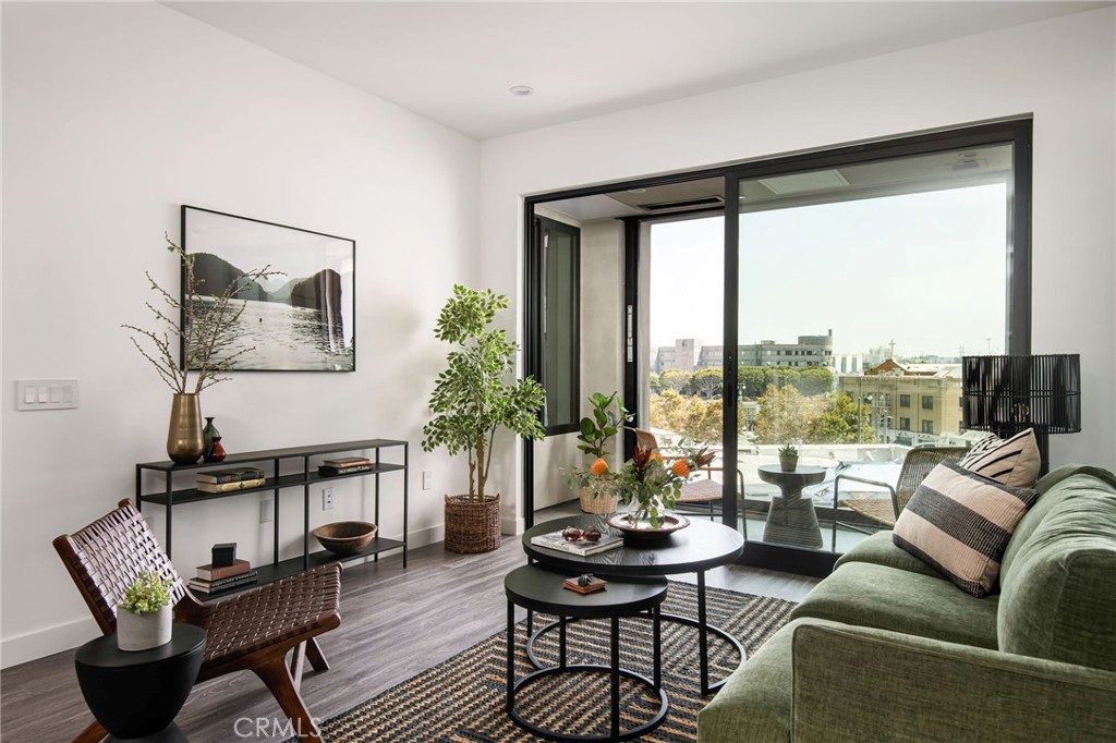 118 Astronaut Ellison S Onizuka Street 206, Los Angeles, CA 90012 — photo 1