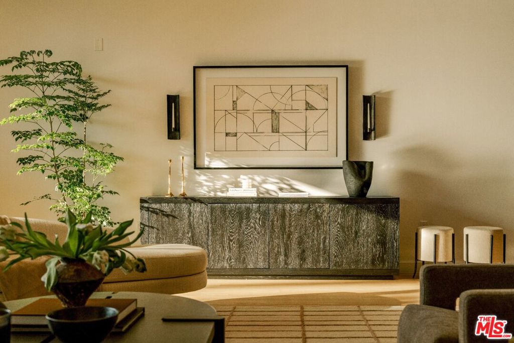 702 N Doheny Drive TH12, West Hollywood, CA 90069 — photo 1