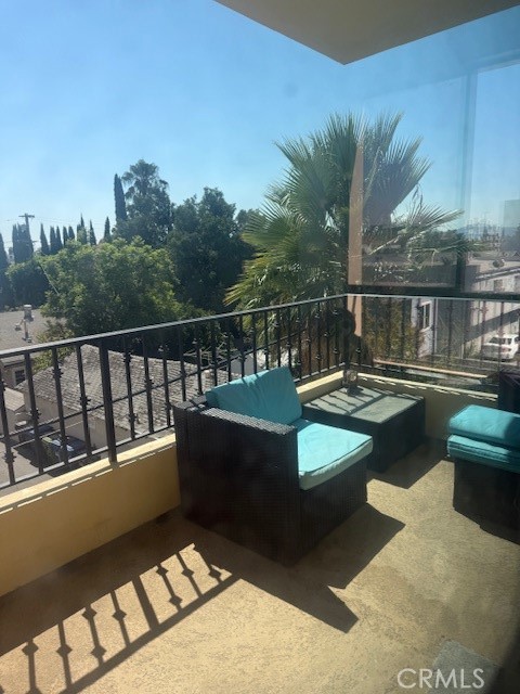 6938 Laurel Canyon 212, North Hollywood, CA 91605 — photo 1