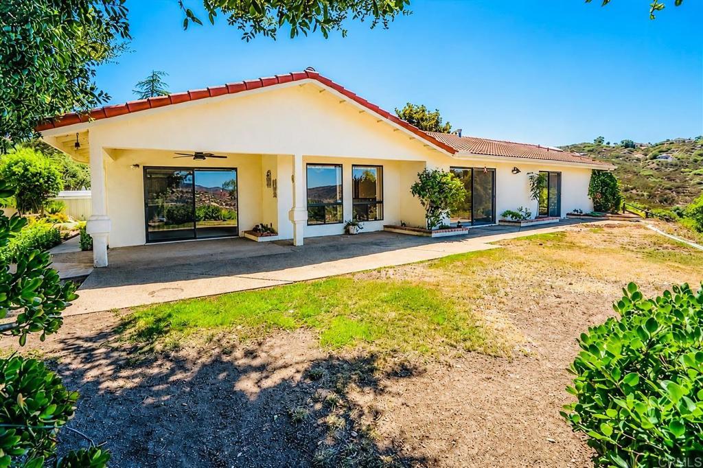 15245 La Plata Ct, Ramona, CA 92065 — photo 1
