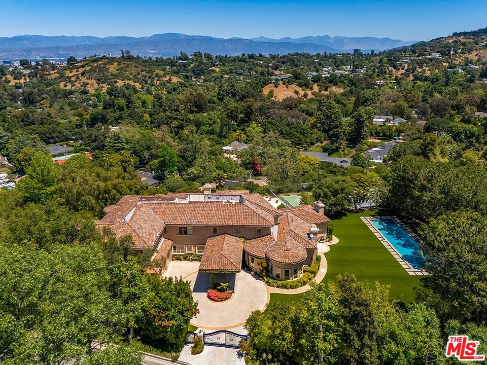 11971 Lockridge Road, Studio City, CA 91604 — photo 1