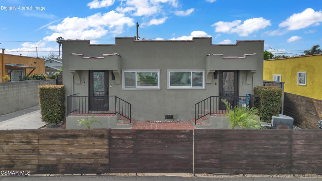 5847 S Wilton Place 5849, Los Angeles, CA 90047 — photo 1