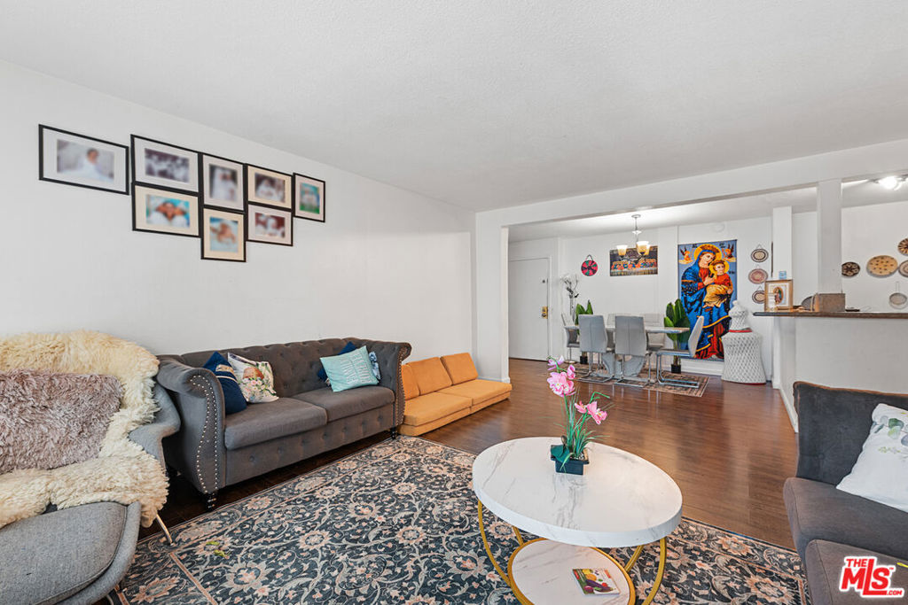 550 W Regent Street 124, Inglewood, CA 90301 — photo 1