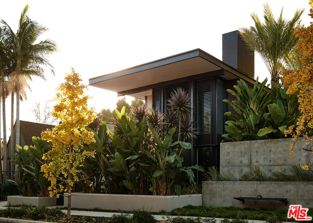 8850 Rosewood Avenue, West Hollywood, CA 90048 — photo 1