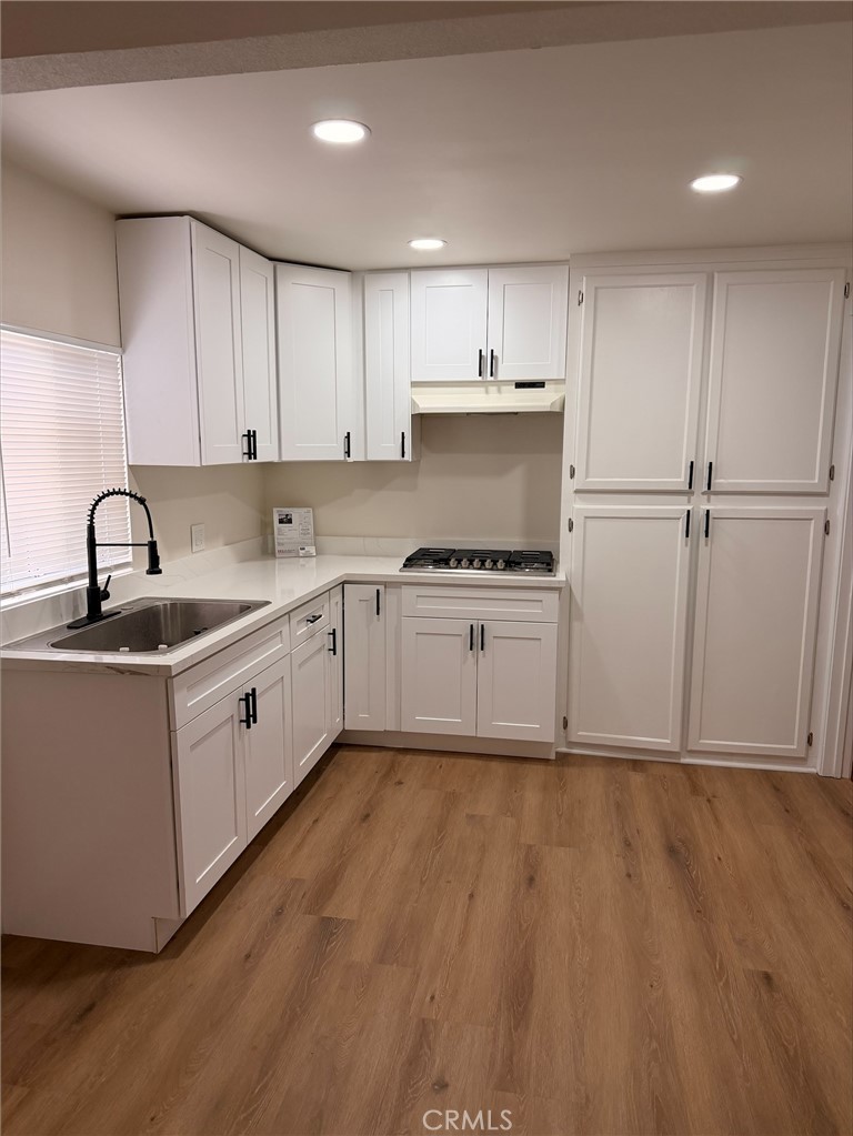 10255 California, South Gate, CA 90280 — photo 1