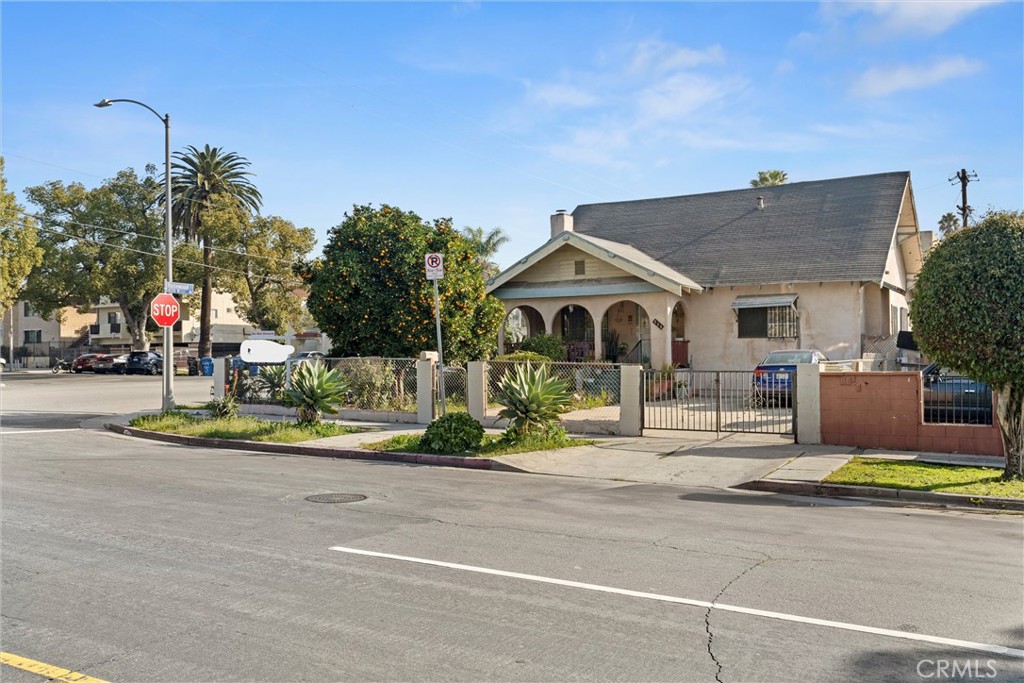 4214 Rosewood, Los Angeles, CA 90004 — photo 1