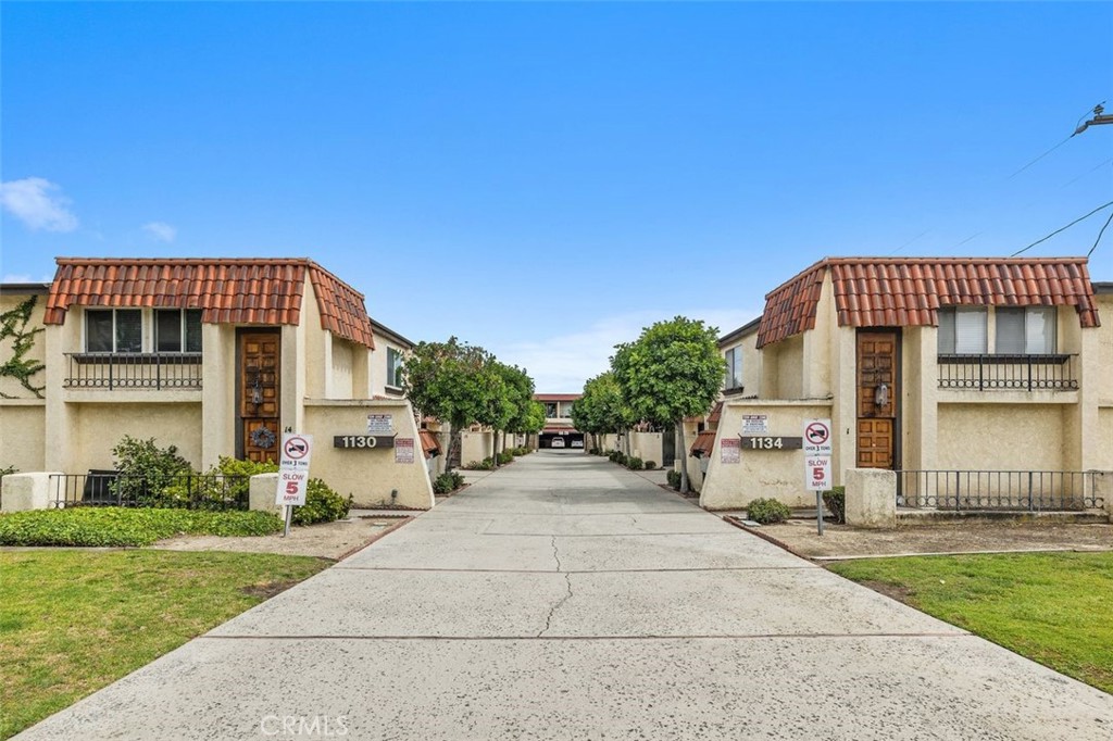 1130 W Huntington Drive 8, Arcadia, CA 91007 — photo 1