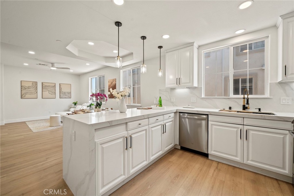 634 Meyer D, Redondo Beach, CA 90278 — photo 1
