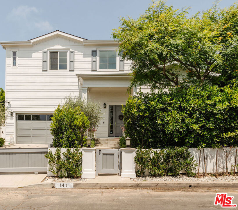 141 S Saltair Avenue, Los Angeles, CA 90049 — photo 1