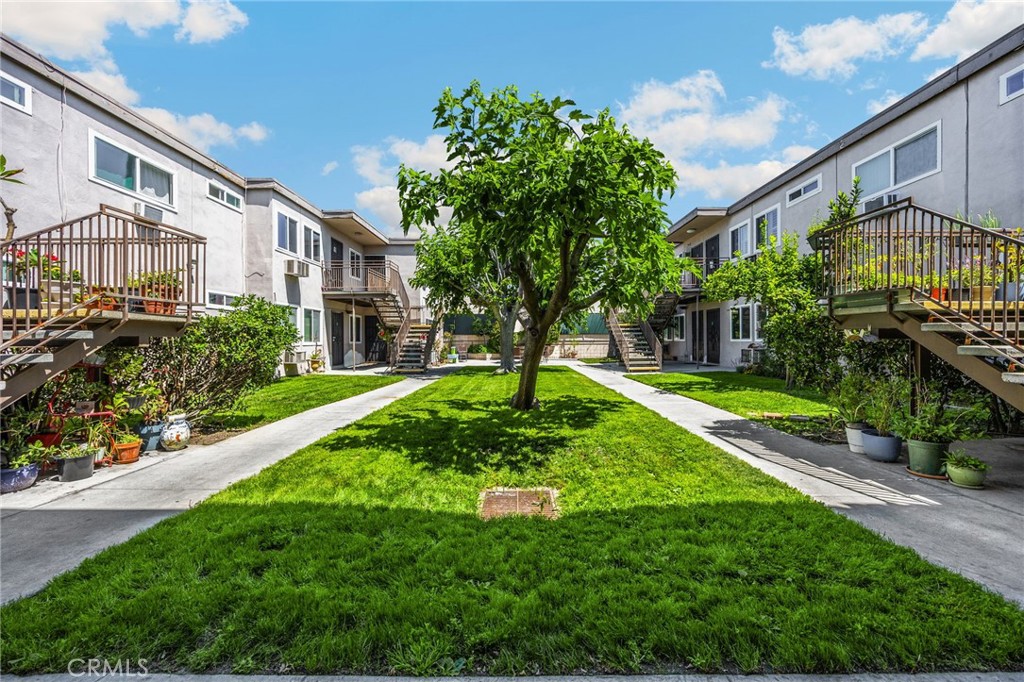 7135 Coldwater Canyon 14, North Hollywood, CA 91605 — photo 1
