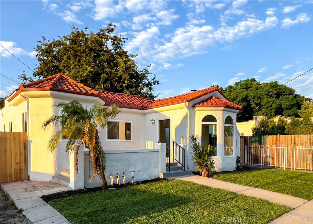 4380 W 28th Street, Los Angeles, CA 90018 — photo 1