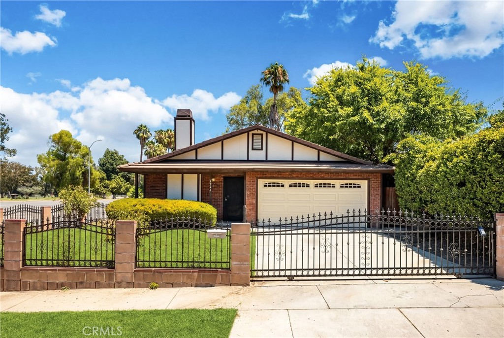 5546 Mclennan, Encino, CA 91436 — photo 1