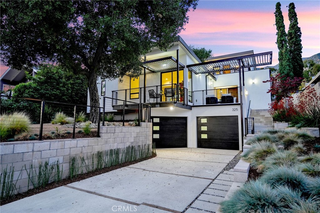325 W Grandview Avenue, Sierra Madre, CA 91024 — photo 1