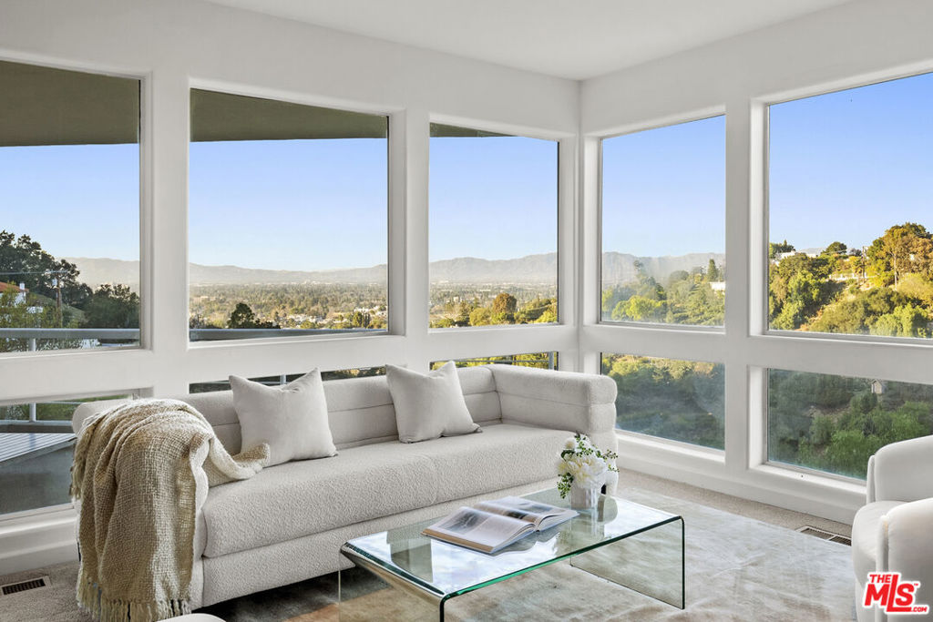 3670 Avenida Del Sol, Studio City, CA 91604 — photo 1