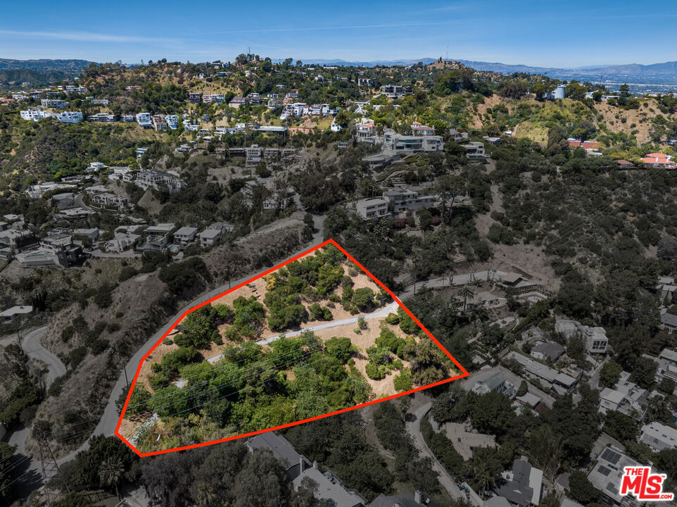 1858 Blue Heights Drive, Los Angeles, CA 90069 — photo 1