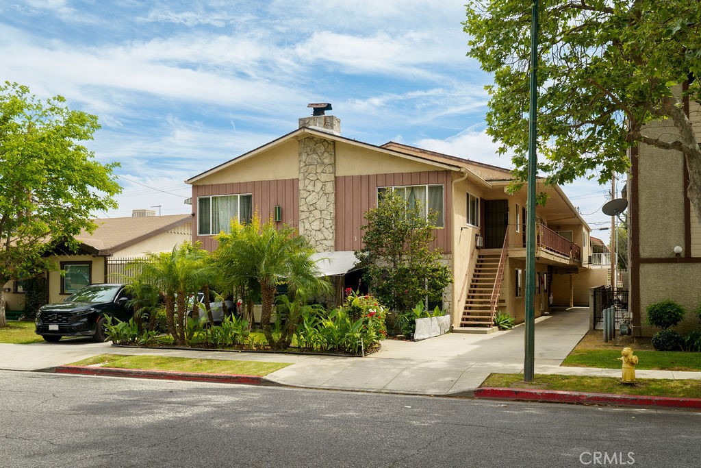 300 E Garfield Avenue