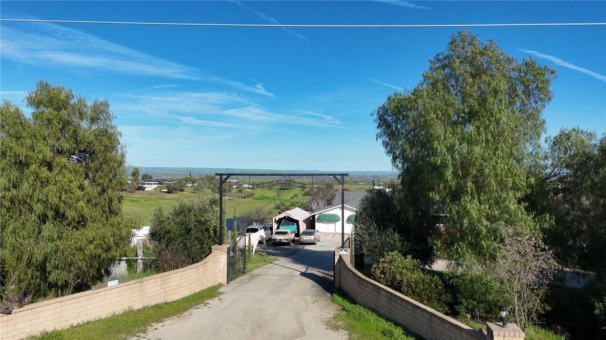 5770 Vista Serrano, Paso Robles, CA 93446 — photo 1