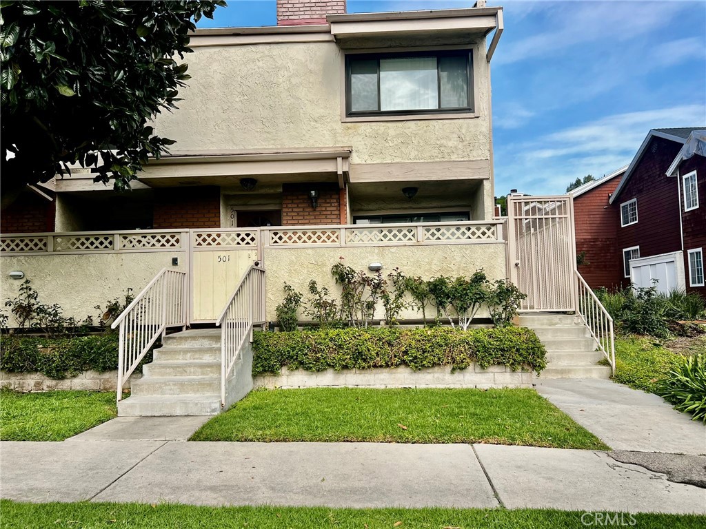 19451 Sherman Way 501, Reseda, CA 91335 — photo 1