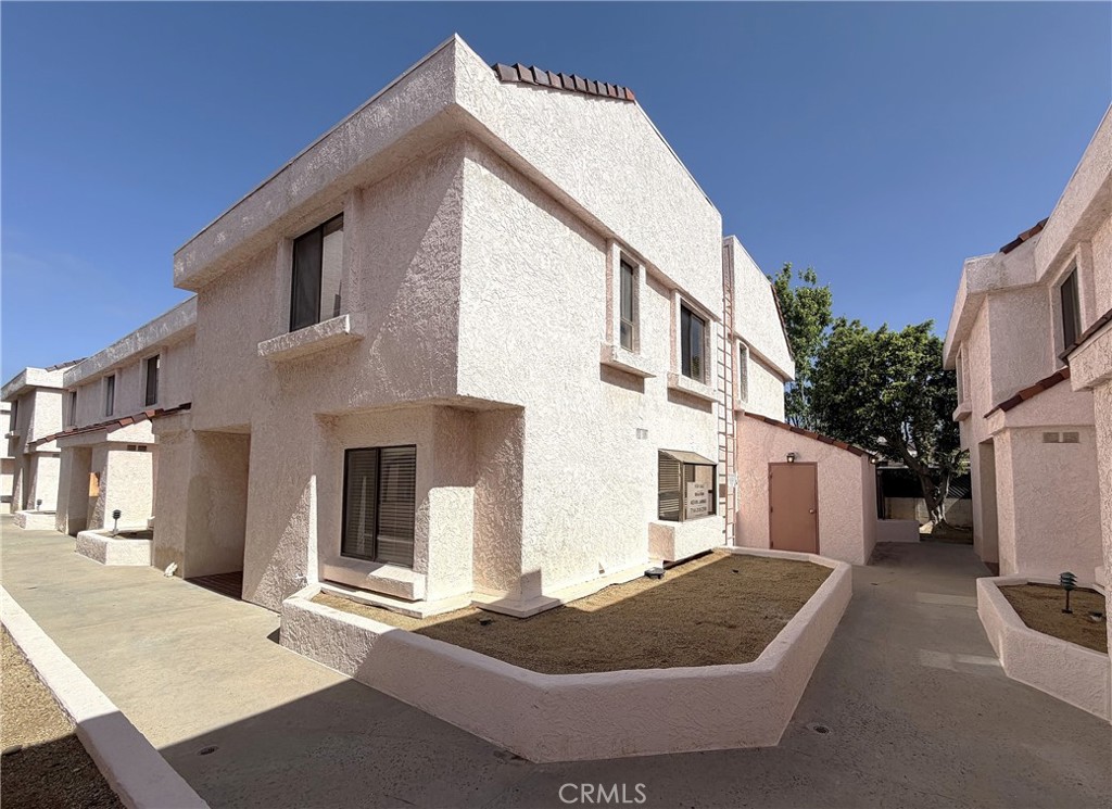 9906 Owensmouth 12, Chatsworth, CA 91311 — photo 1
