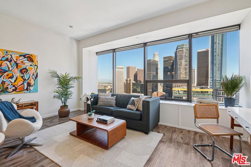 1100 Wilshire Boulevard 2209, Los Angeles, CA 90017 — photo 1