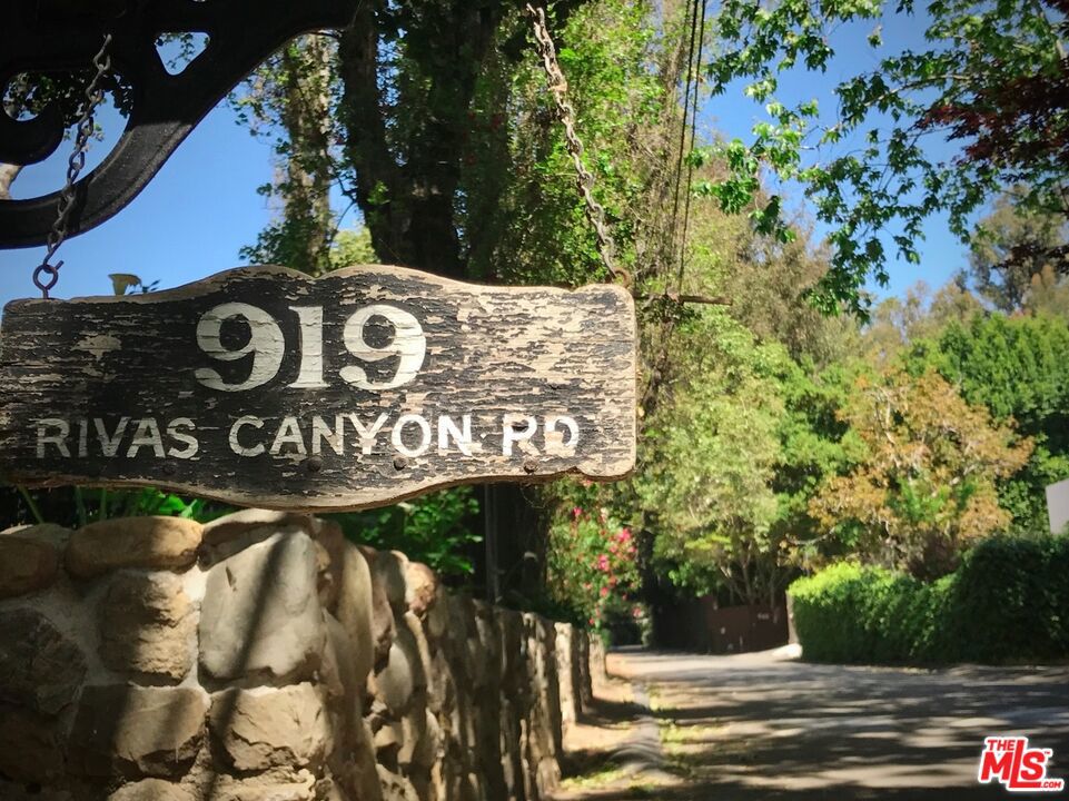919 Rivas Canyon Road, Pacific Palisades, CA 90272 — photo 1
