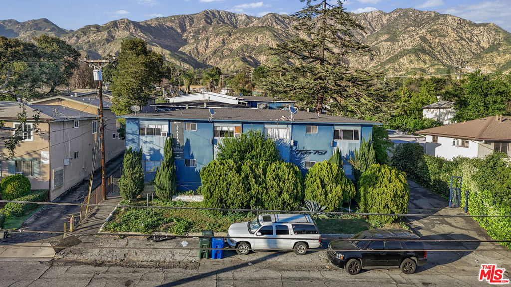 755 E Pine Street, Altadena, CA 91001 — photo 1