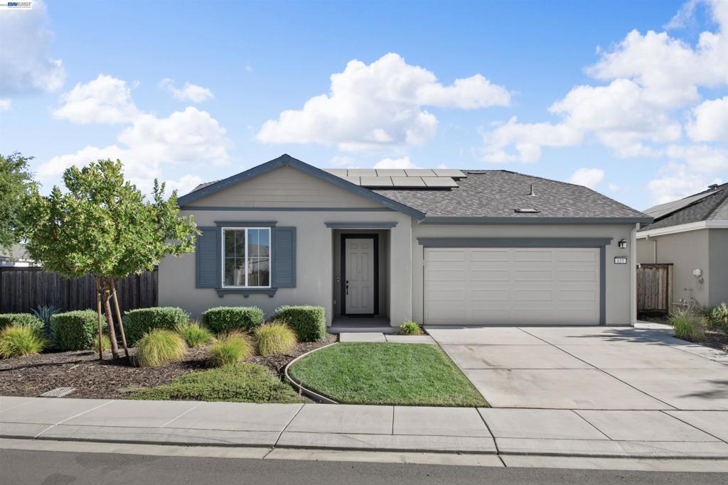 619 Heathridge Street, Manteca, CA 95336-8814 — photo 1