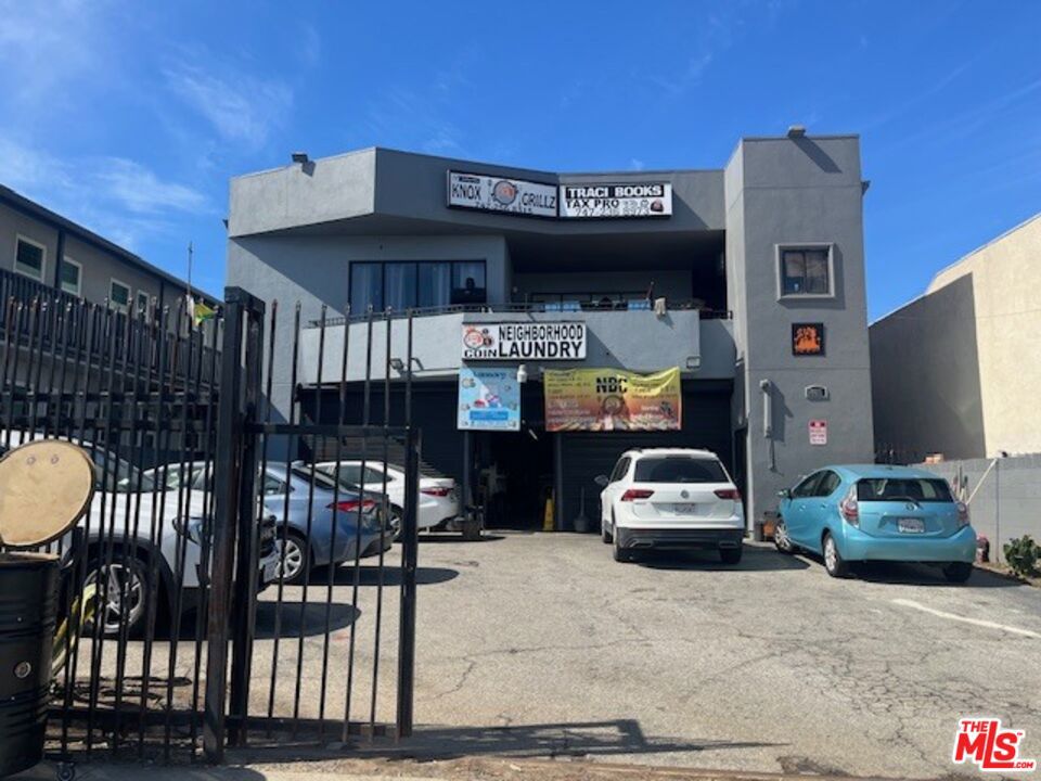 10815 S Western Avenue, Los Angeles, CA 90047 — photo 1