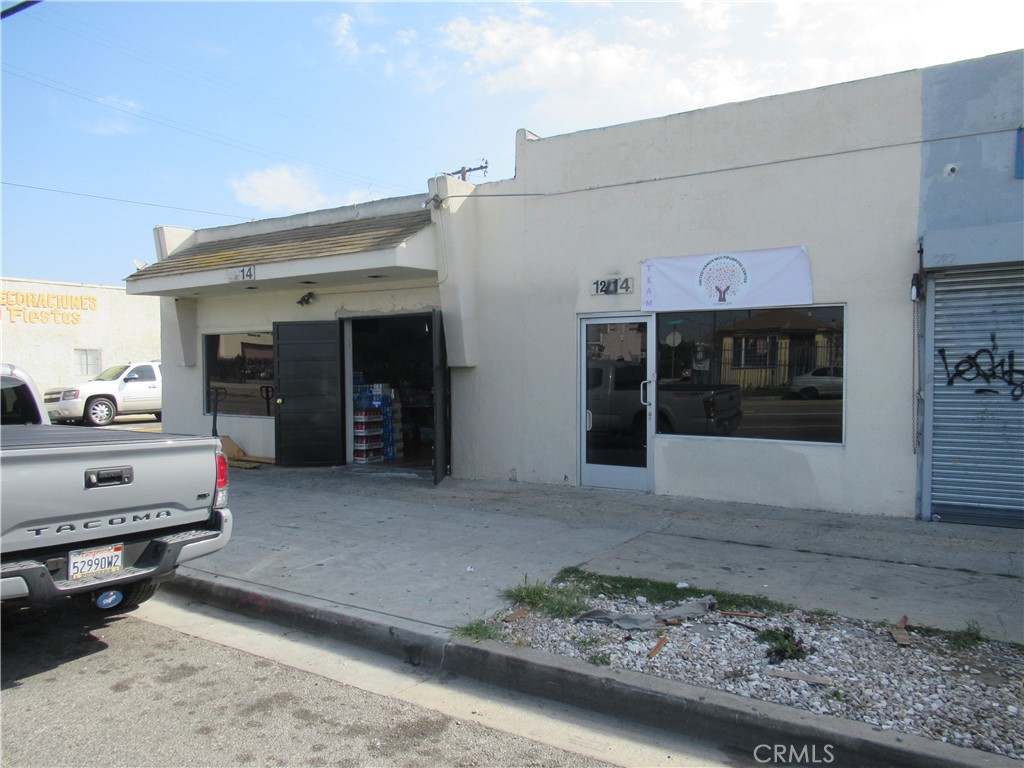 1214 N Wilmington Avenue N, Compton, CA 90222 — photo 1