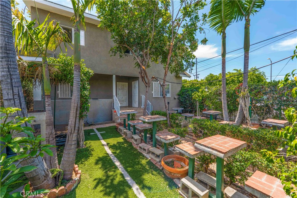 736 W 41st Place, Los Angeles, CA 90037 — photo 1